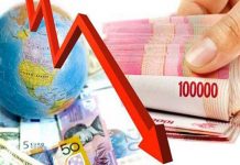 Jumat Siang, Rupiah Tembus Rp16.000 Per Dolar