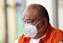 Terdakwa Penyuap Muzni Zakaria Bacakan Keberatan Atas Dakwaan KPK