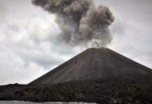 Abu Vulkanik Gunung Anak Krakatau Sampai Ke Bengkulu