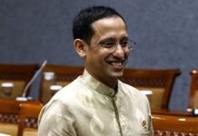 Nadiem Perbolehkan Dana BOS Untuk Pembelian Kuota Internet