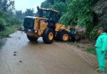 Jalan Lintas Rejang Lebong Tertimbun Longsor Dan Banjir Akibat Hujan Deras