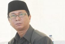 Junaidi Mantan Gubernur, Tak Satu Pun Izin Tambang Batu Bara Yang Keluar Dijamanya.