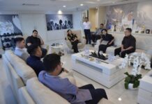 Menpora Dito Terima Utusan Khusus Presiden Zita Anjani dan Pemilik Bali United Pieter Tanuri Bahas Industri Olahraga dan Pariwisata