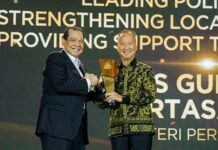 Menperin AGK Raih Penghargaan atas Komitmennya terhadap Kebijakan TKDN
