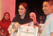 Gelaran Festival Pesona UMKM Dan Kuliner Halal Nusantara 2025, Stand Kecamatan Kalidoni Raih Juara Harapan 2