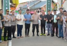 Aksi Nyata Peduli Warga, Lurah Sungaiselayur Dampingi Penyerahan Bantuan Bedah Rumah