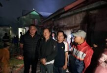 Musibah Kebakaran di 26 Ilir, Lurah dan Tim Siaga Bantu Warga