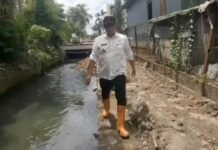 Pastikan Lingkungan Nyaman, Camat M. Irman Kawal Progres Normalisasi Drainase