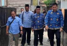 Plt. Camat Kertapati Ajak Warga Jadikan Bedah Rumah Sebagai Momentum Kebersamaan