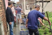 Warga dan Pemerintah Kelurahan Satu Ilir Kompak Jaga Kebersihan Lingkungan