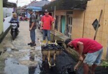 Gotong Royong Jadi Momentum Perkuat Kebersamaan di Kelurahan 26 Ilir