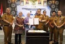 Jalin Kerjasama terkait Pengabdian Masyarakat, Kecamatan Kemuning dan STISIPOL Candradimuka Tandatangani MoU