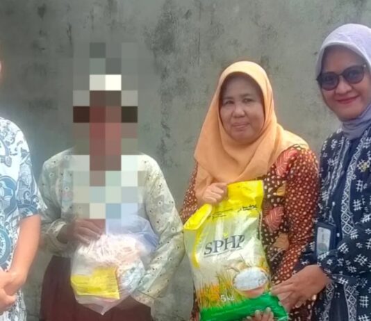 Sosok di Balik Jumat Berbagi: Tri Cahyono dan Ikhtiar Menanam Kebaikan di Alang-Alang Lebar