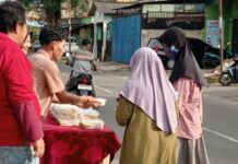 Hangatkan Ramadhan, SPPG Sialang 3 Turun Langsung Berbagi