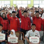Bupati BU Arie Septia Adinata, Serahkan Bantuan PIP Ke Para Siswa Penerima