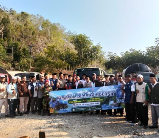 Warga Tepus dan Tanjungsari Terima Bantuan 451 Tangki Air dan Penampung 5.000 Liter