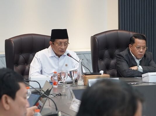 Menag Minta Tata Kelola Pesantren Diperkuat, dari Data hingga Legalitas Ijazah